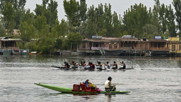 மயக்கும் தால் ஏரி மயக்கும் தால் ஏரி