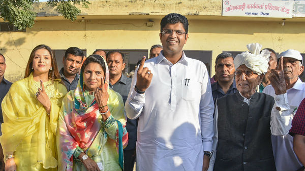 என்ன வரலாறு என்ன வரலாறு