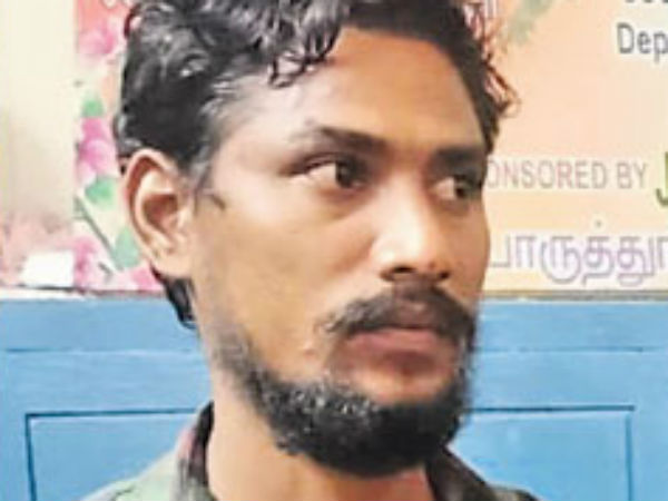 நகைகள் கொள்ளையடிப்பு நகைகள் கொள்ளையடிப்பு