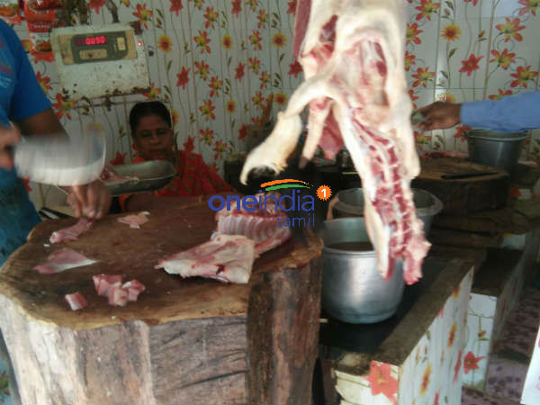 கறிக்கடைகளில் கூட்டம் கறிக்கடைகளில் கூட்டம்