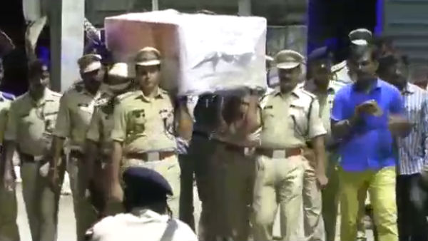 14 வயது மகள் 