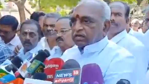 pon radhakrishnan teases congress on gandhi jayanti day