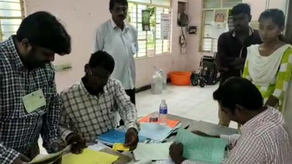 dull polling reported in puducherry due to rain