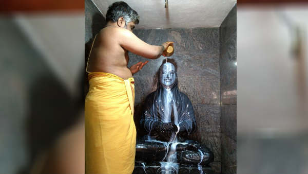 பசித்தவருக்கு உணவு