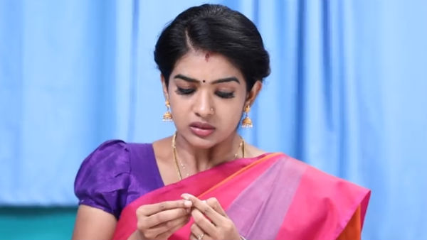 தீண்டுகிறது பாம்பு 