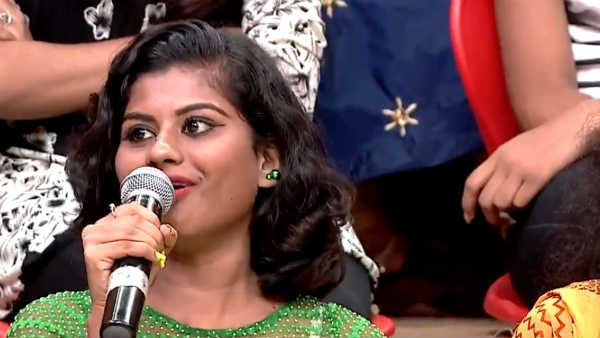 நிகழ்ச்சி சிரிப்புடன் 