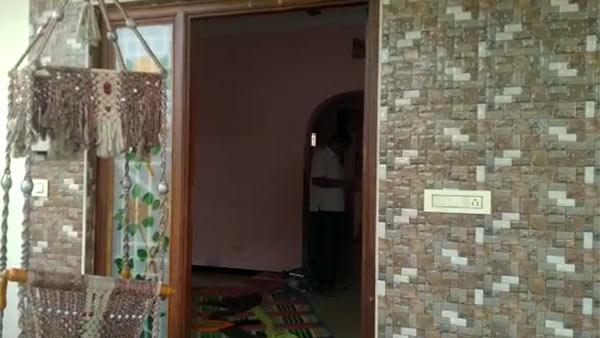 ரத்தக் கறைகள் 