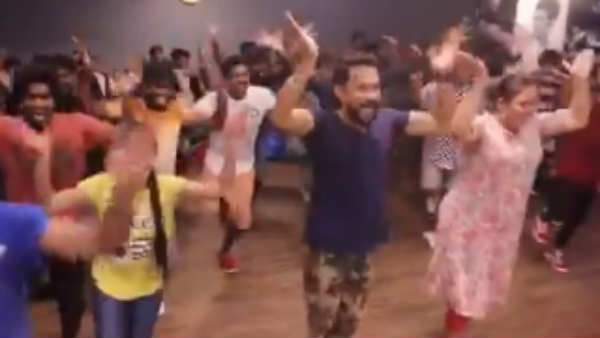 இப்போதும் கலை இப்போதும் கலை