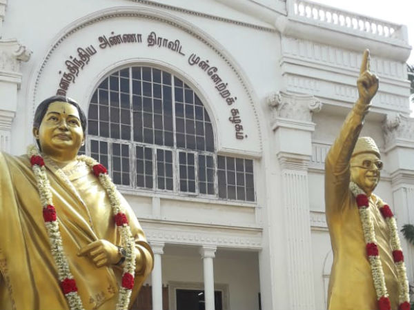 சசிகலாவுக்கு செக் 