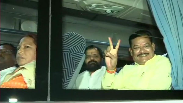 வேறு ஹோட்டல் வேறு ஹோட்டல்