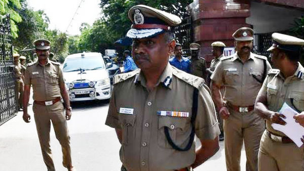 போலீஸ் விசாரணை 