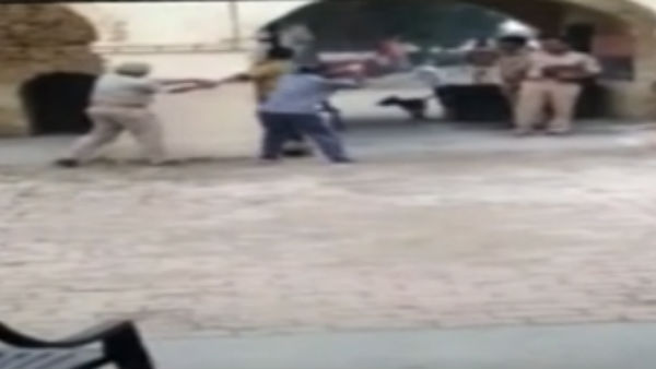 காவல்நிலையத்தின் உள்ளே தாக்குதல் 