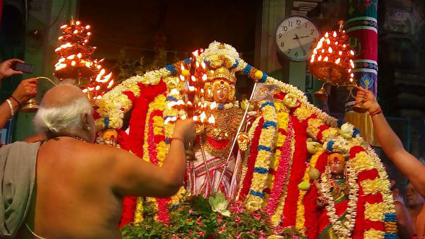 ஒரே சன்னதியில் குரு சக்கரத்தாழ்வார் 