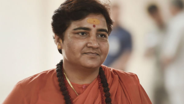 மன்னிப்பு கேட்டார் 