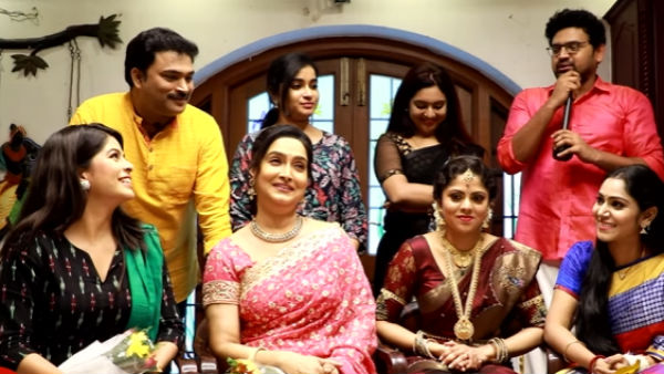 தொகுப்பாளர் பவித்ரா தொகுப்பாளர் பவித்ரா