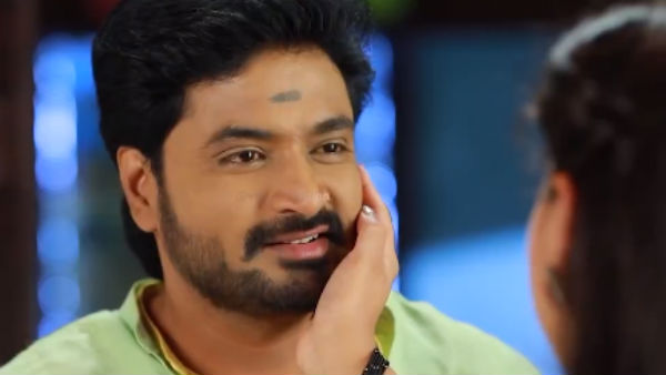 இன்னொரு கையையும் 