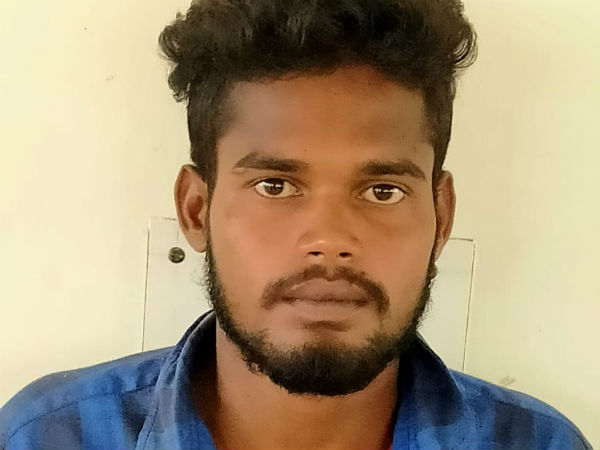 பீச்சில் விளையாட்டு 