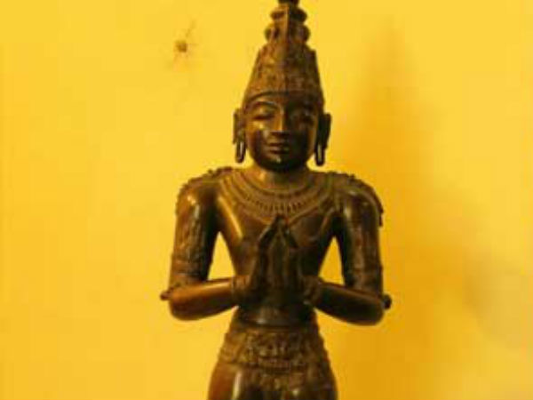 கோவிலை கட்டிய கைதிகள்