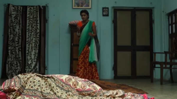 சண்டை பாட்டியுடன் 