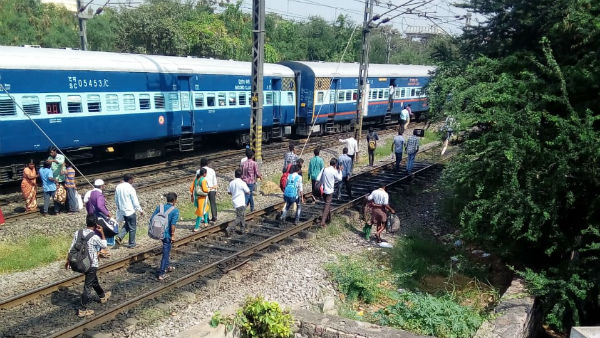 Hyderabad: Two trains have collided at Kacheguda Railway Station 