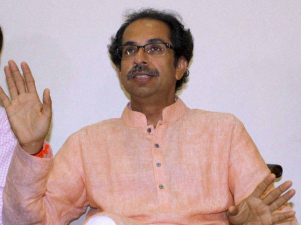 உத்தவ் தாக்கரே 