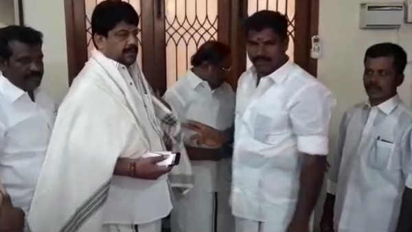 முதல் விக்கெட் முதல் விக்கெட்