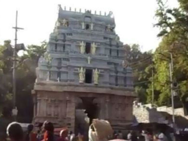 பெண்ணுக்கு உதவி பெண்ணுக்கு உதவி