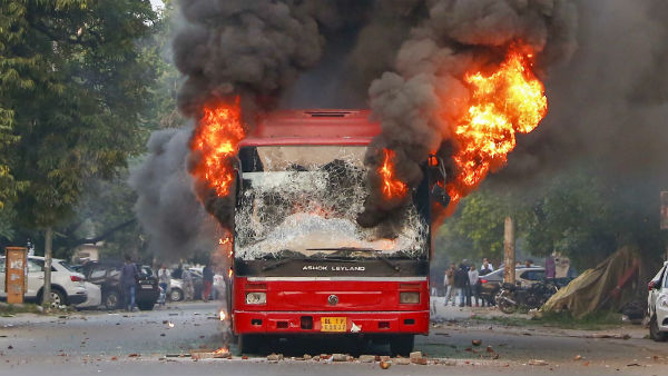 கைது செய்தோம் 