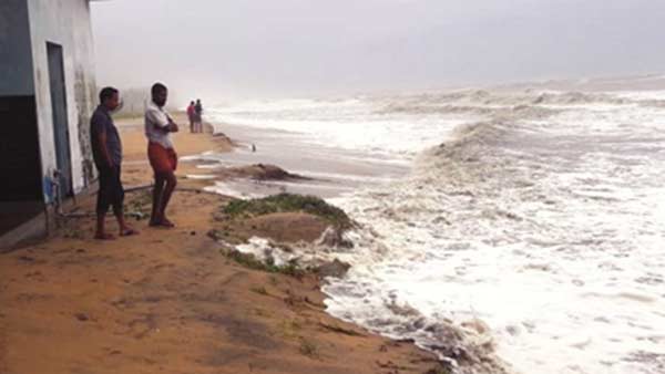 பாதிக்கப்பட்ட குடும்பம் 