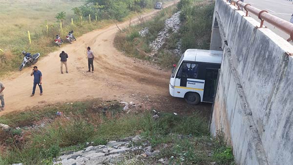 யார் ஆர்டர்? யார் ஆர்டர்?