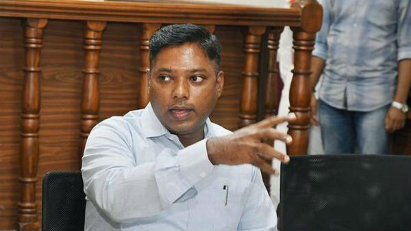 தடுப்பு முகாம் செல்ல தயார் 