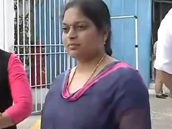 அடையாளம்? 