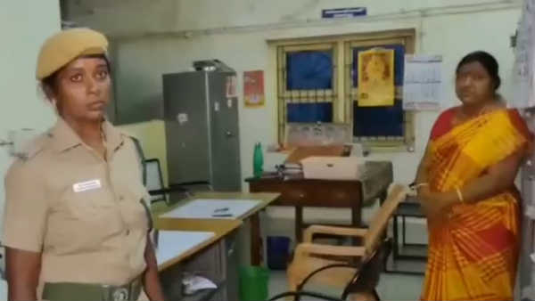 கலர் கலர் புடவை 