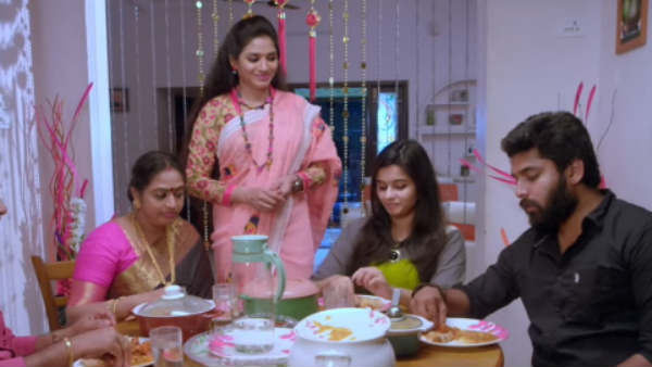 மட்டும்தான் காப்பாத்த முடிஞ்சுது 