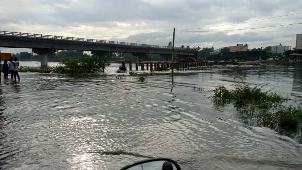 ஏரிகள் உடைப்பு 