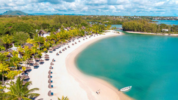 சுற்றுலாப் பயணிகள் 