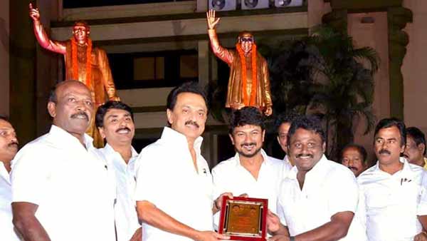 என்ன பேசினார் 