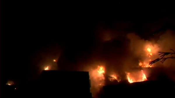 மேலும் மேலும்