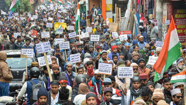 எல்லோரும் காயம் எல்லோரும் காயம்