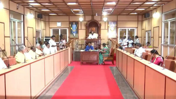 Puducherry State Speaker celebrating Jharkhand victory 