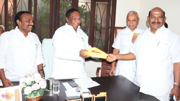 Puducherry State Speaker celebrating Jharkhand victory 