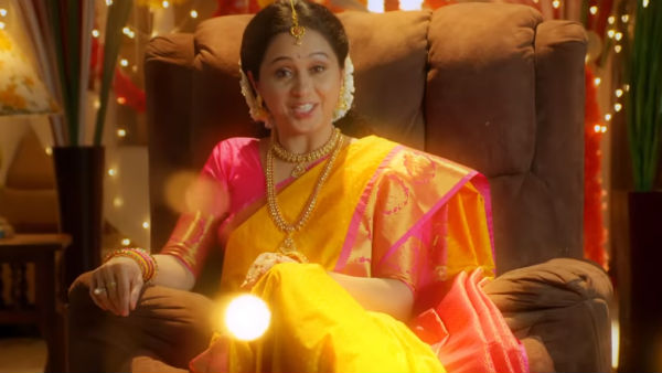 இரண்டு படங்கள் 