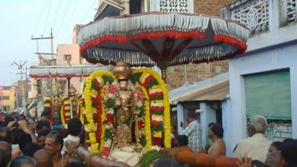 ஆண்டாள் மாலை
