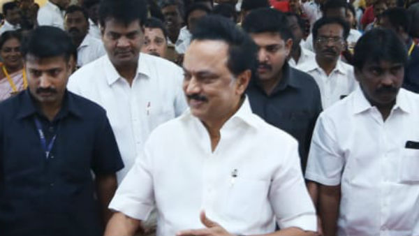 அதிமுக காரணம் 