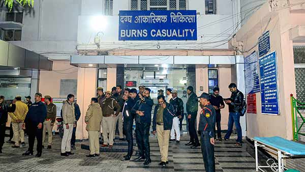 தீ வைத்து கொளுத்திய கொடூரம் 