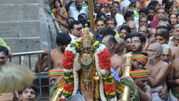 பக்தர்கள் தரிசனம்