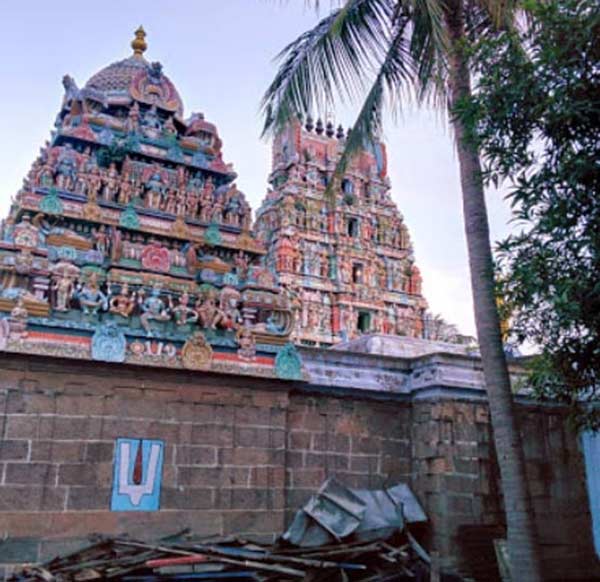  Latcharchanai is going to perform for Vinaya Anjaneyar in Thirumazhisai