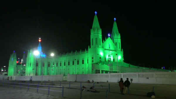 Many people from overseas and abroad are gathering in Velankanni to participate in the Christmas Many people from overseas and abroad are gathering in Velankanni to participate in the Christmas