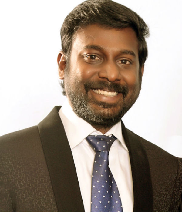 Vasanth & co giving offers for New Year sale 