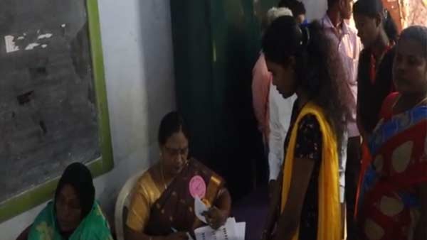 30ல் விசாரணை 